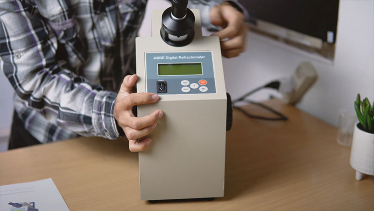 Memahami Prinsip dan Aplikasi Abbe Refraktometer