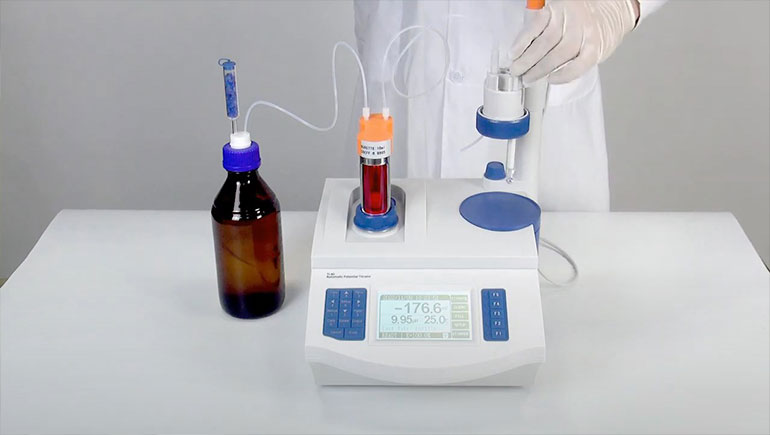 Cara Menentukan Konsentrasi Asam dan Basa dengan Titrator Meter