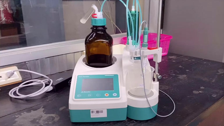 Perbedaan Antara Titration Meter Konduktometri dan Potensiometri
