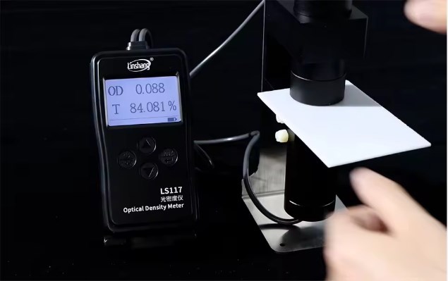 Alat Ukur Densitas Optik LS117