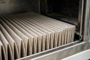 apa itu hepa filter pada biosafety cabinet close-up media serat filtrasi